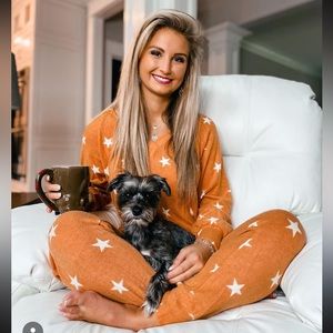 Orange star lounge set